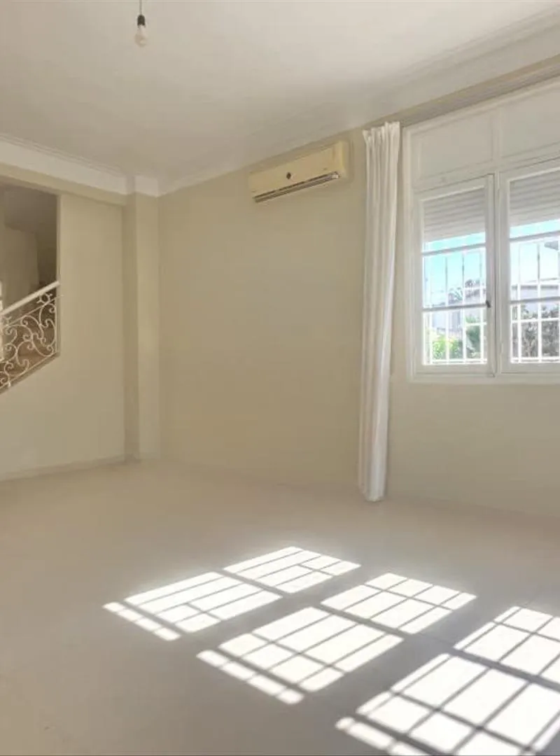 Villa vide à louer à Hassan
