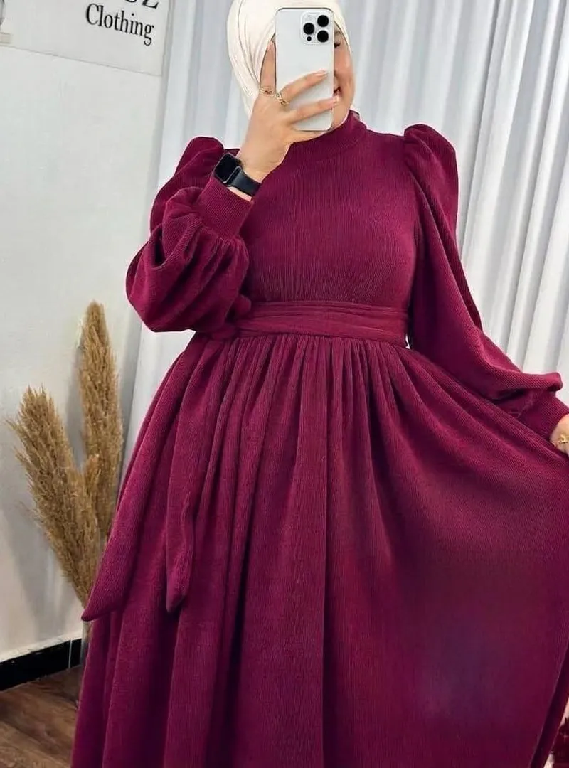 Robe avec ceinture magnifique