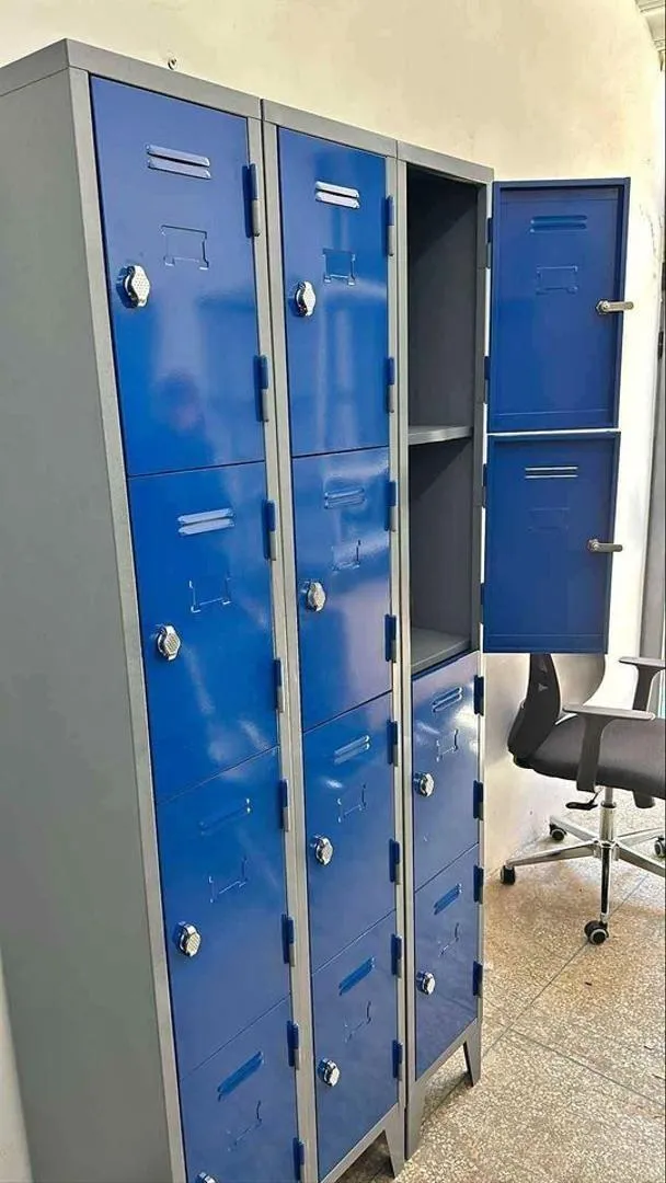 Vestiaire métallique avec fermeture à clé