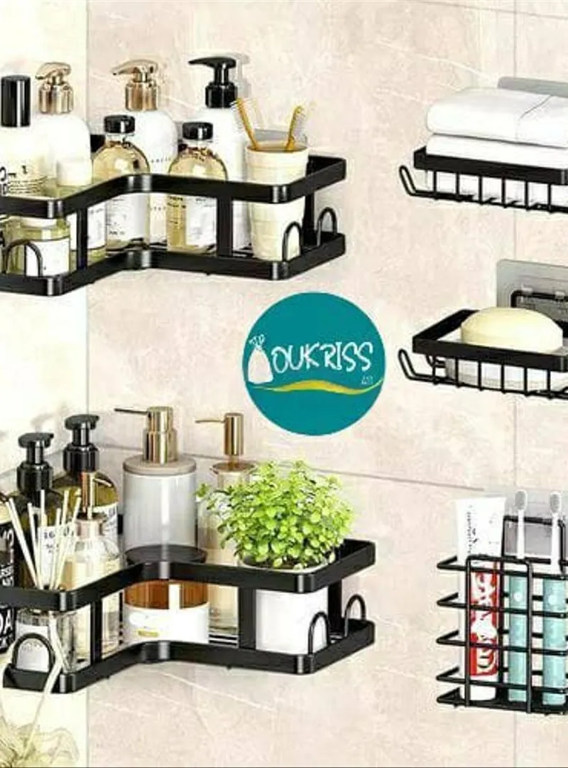Étagère d'angle pour douche de salle de bain
