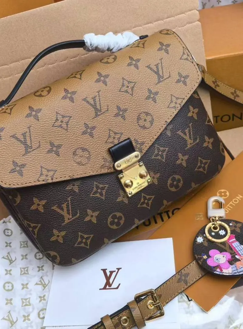 Sac Louis Vuitton Métis en Cuir Véritable LV650