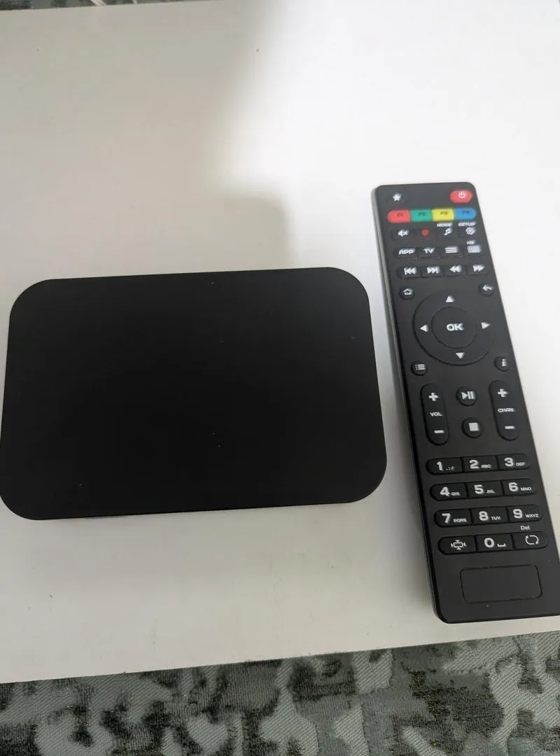 Boîtier TV Mag 256 Infomir Original (Linux)