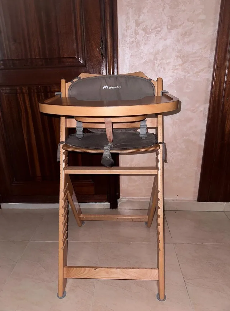 Chaise haute bébé en bois Bebeconfort