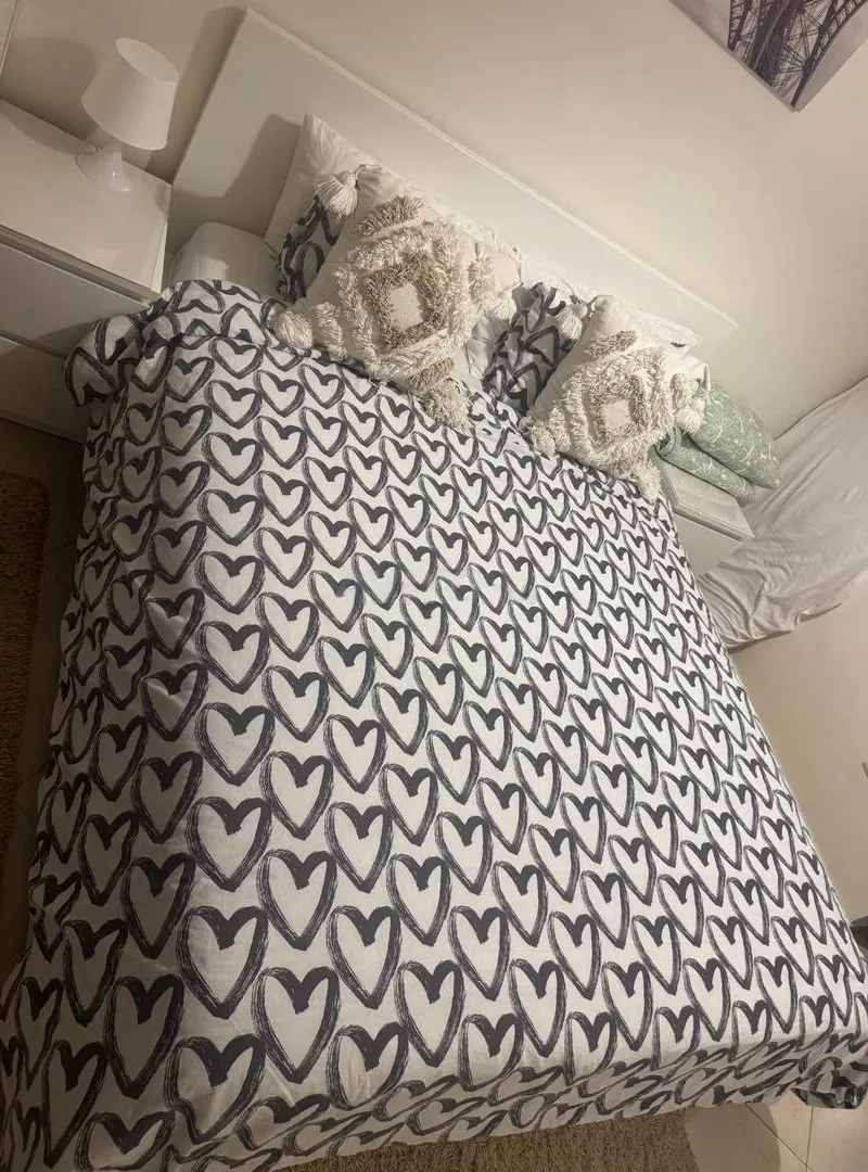 Chambre à vendre sans matelas