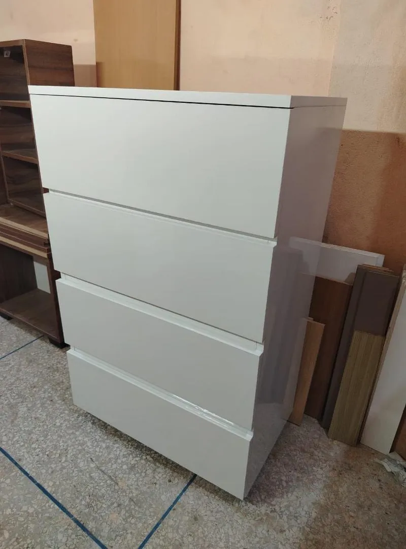 Commode à tiroirs blanche