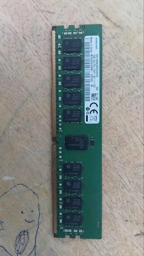 Barrette RAM Samsung 16 Go 1Rx4 PC4-2400T-RC1-11-DC0 Serveur