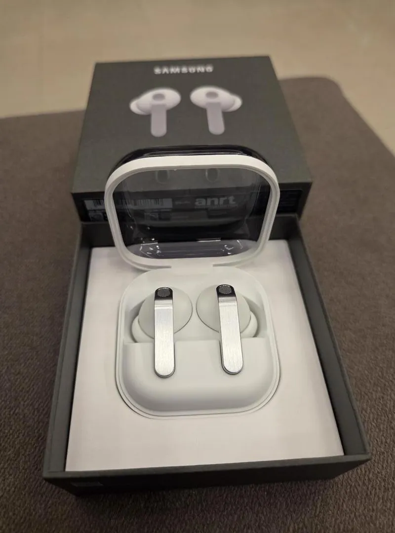 Buds 4 Pro
