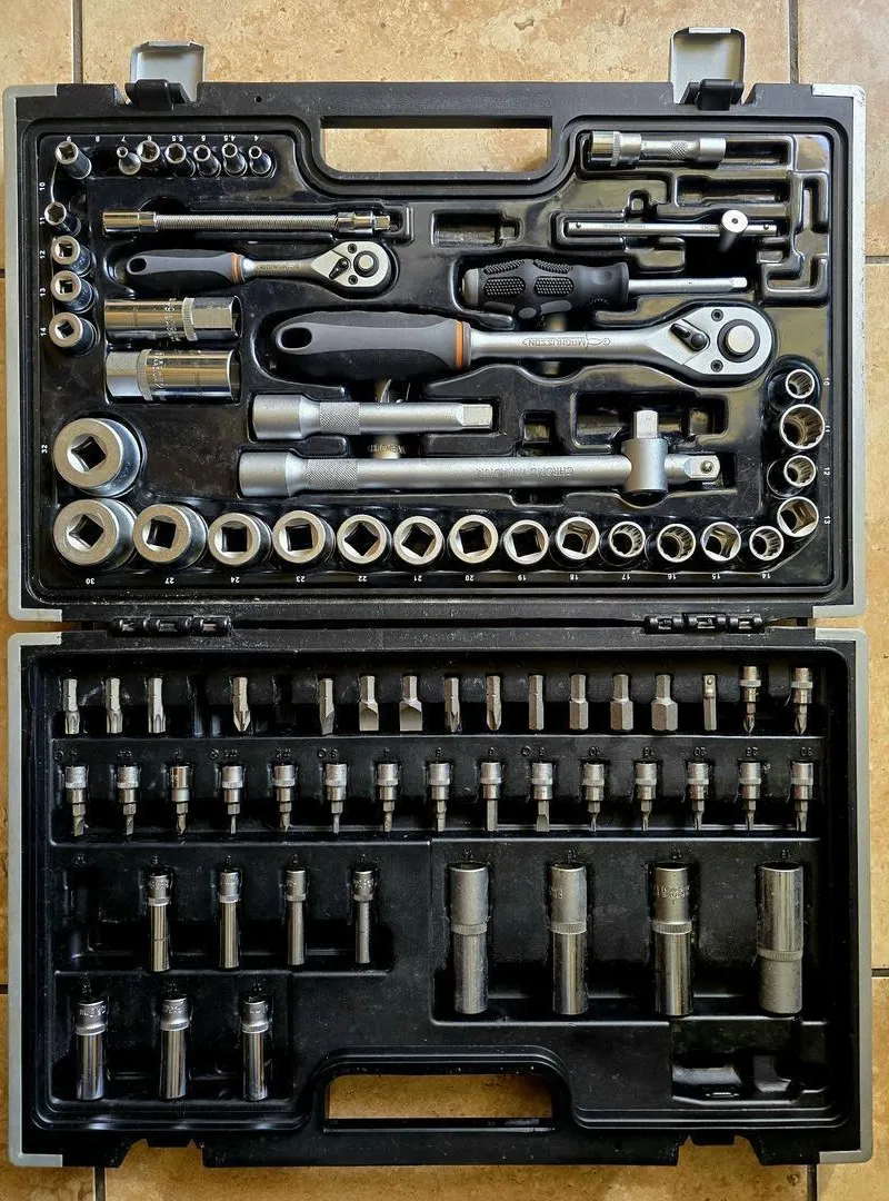 Boîtes à outils Visseuse Jeux de clés...