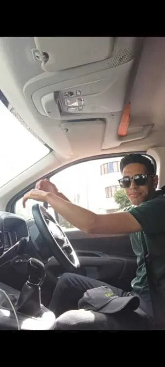 Chauffeur privé, Livreur, Coursier